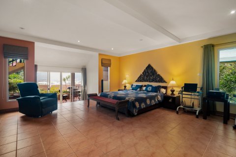 House in Kathu, Thailand 4 bedrooms № 170892 - photo 27