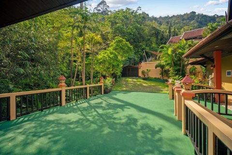 House in Kathu, Thailand 4 bedrooms № 170892 - photo 6