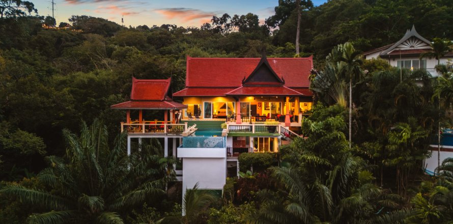 Дом в Кату, Таиланд с 4 спальнями  № 170892