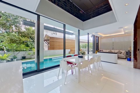 Дом в Ваттхане, Бангкок, Таиланд с 5 спальнями  № 160833 - фото 1