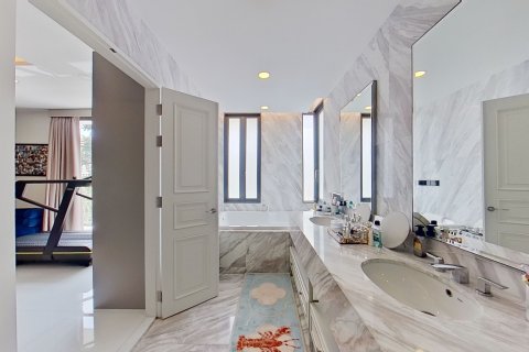 Дом в Ваттхане, Бангкок, Таиланд с 5 спальнями  № 160833 - фото 5