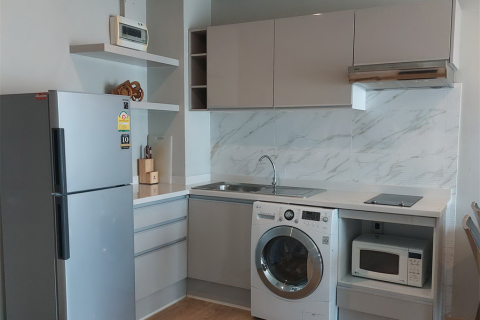 Condo in Bangkok, Thailand, 1 bedroom № 185683 - photo 3