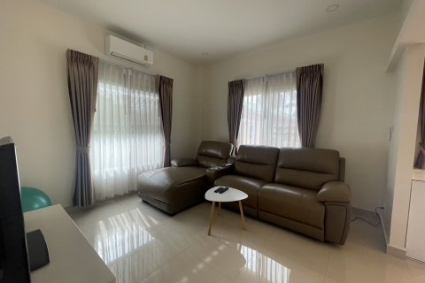 House in Hua Hin, Thailand 3 bedrooms № 145499 - photo 4