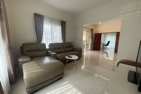 House in Hua Hin, Thailand 3 bedrooms № 145499 - photo 15