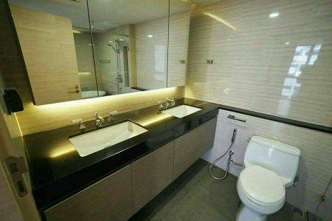 Кондоминиум с 2 спальнями в Бангкоке, Таиланд № 143995 - фото 8