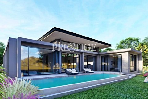 House in Pattaya, Thailand 4 bedrooms № 198348