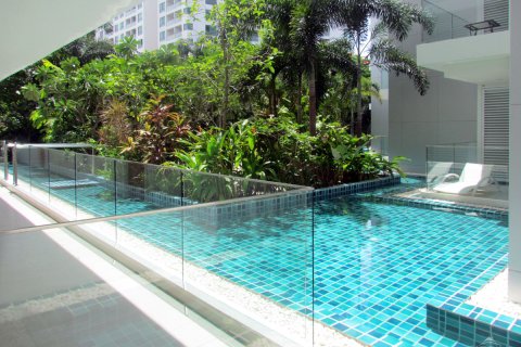 Studio dans le Condo à Pattaya, Thaïlande  № 204428 - photo 14