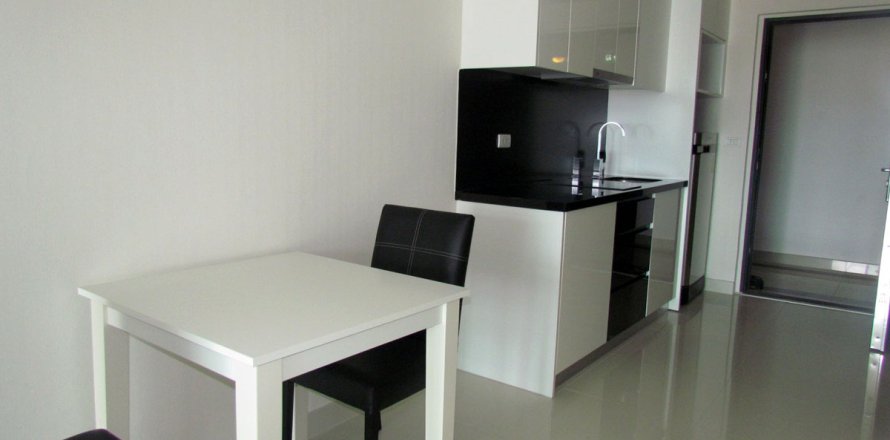 Studio dans le Condo à Pattaya, Thaïlande  № 204432