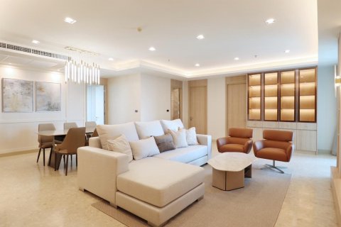 Кондоминиум с 3 спальнями в Клонг Тоэй, Бангкок, Таиланд № 139356 - фото 1