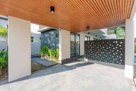 Villa in Chiang Mai, Thailand 3 bedrooms № 164974 - photo 5