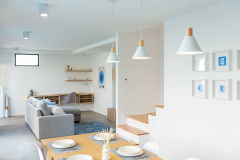 Villa in Chiang Mai, Thailand 3 bedrooms № 164974 - photo 20