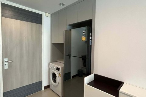 Studio in the Condo in Huai Khwang, Bangkok, Thailand  № 164352 - photo 4