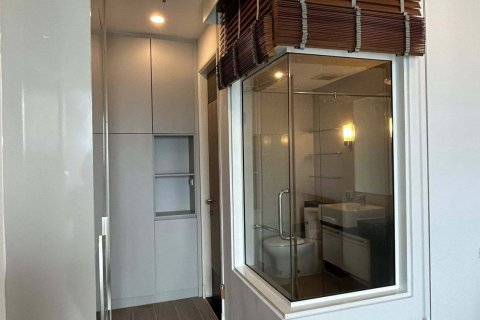 Studio in the Condo in Huai Khwang, Bangkok, Thailand  № 164352 - photo 6