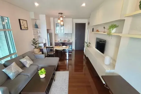 Студия в кондо в Ваттхане, Бангкок, Таиланд № 164353 - фото 2