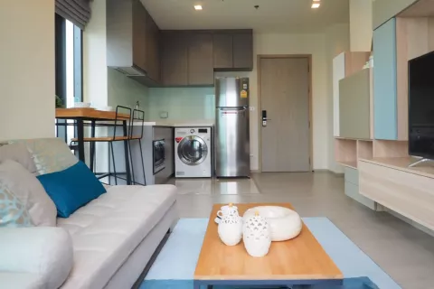 Studio dans le Condo à Khlong Toei, Bangkok, Thaïlande  № 146197 - photo 3