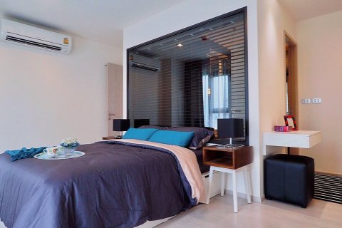 Studio dans le Condo à Khlong Toei, Bangkok, Thaïlande  № 146197 - photo 13