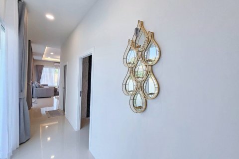 Villa in Pattaya, Thailand 3 bedrooms № 146193 - photo 12