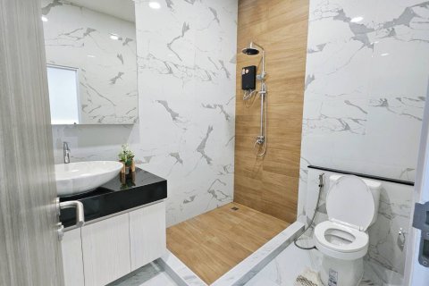 Villa in Pattaya, Thailand 3 bedrooms № 146193 - photo 17