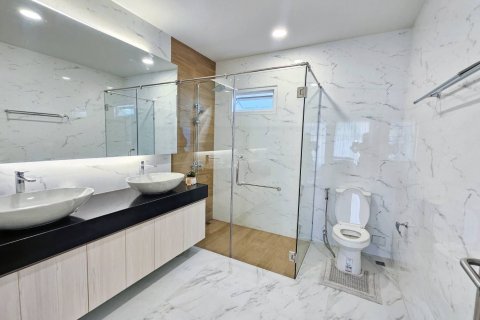 Villa in Pattaya, Thailand 3 bedrooms № 146193 - photo 6