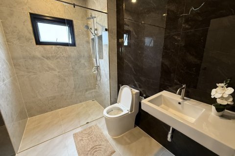 Villa in Pattaya, Thailand 3 bedrooms № 139151 - photo 14
