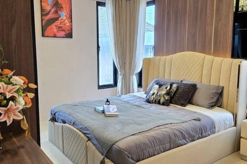 Villa in Pattaya, Thailand 3 bedrooms № 139151 - photo 12