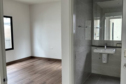 Дом в Самутпракане, Таиланд с 4 спальнями  № 139148 - фото 6