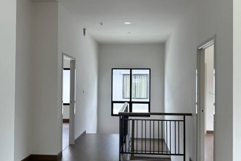 Дом в Самутпракане, Таиланд с 4 спальнями  № 139148 - фото 7