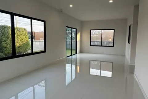 Дом в Самутпракане, Таиланд с 4 спальнями  № 139148 - фото 3