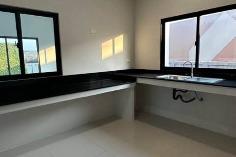 Дом в Самутпракане, Таиланд с 4 спальнями  № 139148 - фото 5