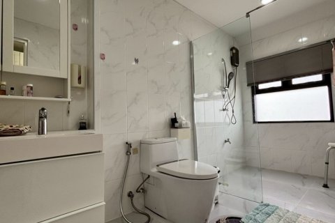 Maison à San Sai, Thaïlande 7 chambres № 170322 - photo 23