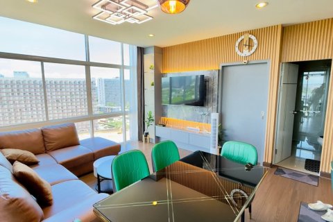 Apartamento de 2 habitaciones en Pattaya, Tailandia № 170325 - foto 4