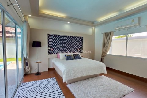 House in Sattahip, Thailand 3 bedrooms № 170321 - photo 10