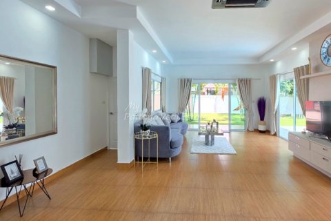 House in Sattahip, Thailand 3 bedrooms № 170321 - photo 5