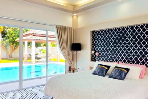 House in Sattahip, Thailand 3 bedrooms № 170321 - photo 9