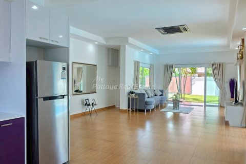 House in Sattahip, Thailand 3 bedrooms № 170321 - photo 6