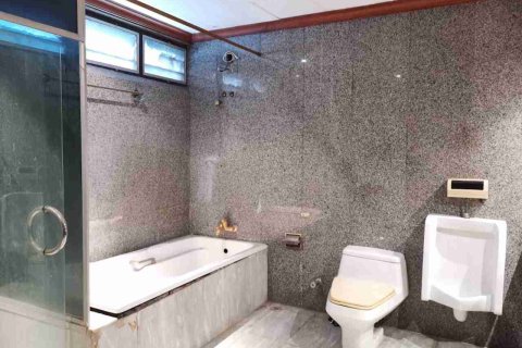 Condo à Bangkok, Thaïlande, 4 chambres  № 183332 - photo 6