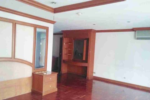 Condo in Bangkok, Thailand, 4 bedrooms № 183332
