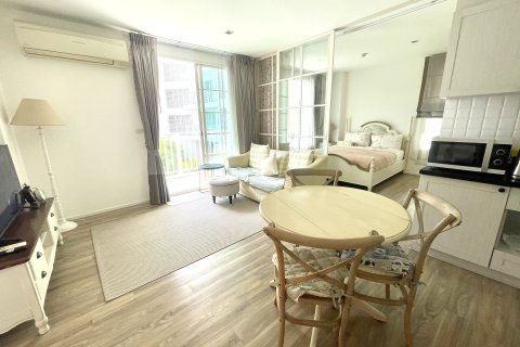 Condo in Hua Hin, Thailand, 2 bedrooms  № 153586 - photo 4