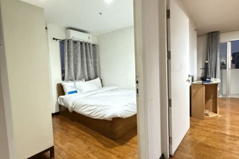 Кондоминиум с 3 спальнями в Ратчатхеви, Бангкок, Таиланд № 137388 - фото 2