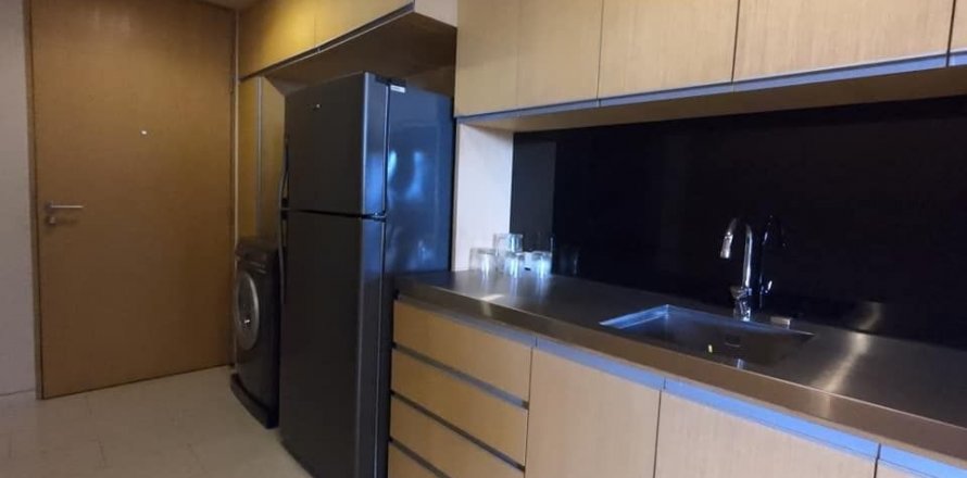 Studio dans le Condo à Watthana, Bangkok, Thaïlande  № 137387