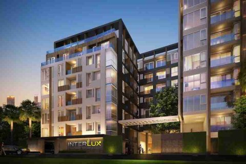Condo in Bangkok, Thailand, 2 bedrooms № 183161 - photo 2