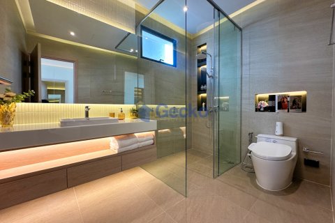 House in Pattaya, Thailand 5 bedrooms № 209807 - photo 19