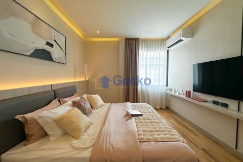 House in Pattaya, Thailand 5 bedrooms № 209807 - photo 29