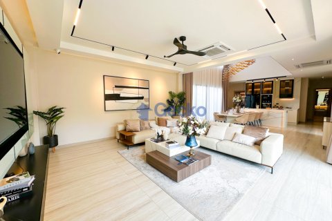 House in Pattaya, Thailand 5 bedrooms № 209807 - photo 6