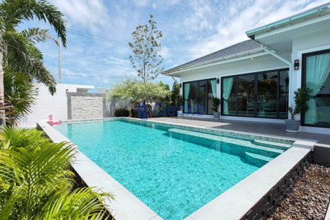 House in Pattaya, Thailand 3 bedrooms № 209806