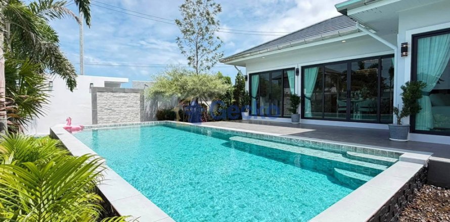 House in Pattaya, Thailand 3 bedrooms № 209806