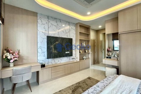 House in Pattaya, Thailand 3 bedrooms № 209806 - photo 24