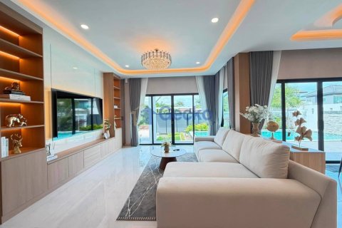 House in Pattaya, Thailand 3 bedrooms № 209806 - photo 25
