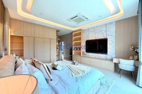 House in Pattaya, Thailand 3 bedrooms № 209806 - photo 20