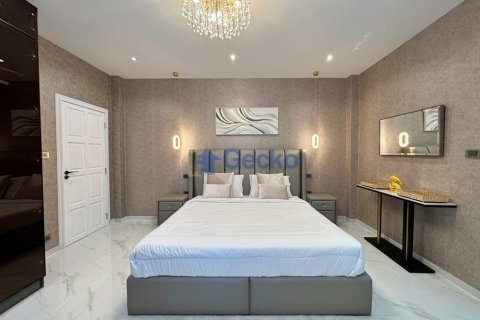 House in Pattaya, Thailand 4 bedrooms № 209805 - photo 25